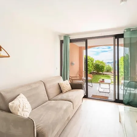 T2 Cosy Vue - Piscine - Tennis - Apartment