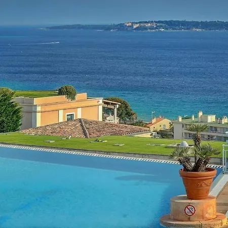 Apartment T2 Cosy Vue - Piscine - Tennis - *