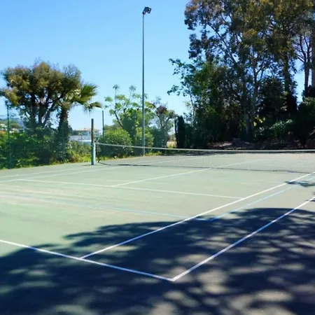 T2 Cosy Vue - Piscine - Tennis - *