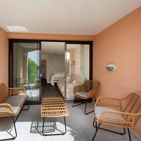 Vue Avec Piscine - Lägenhet *